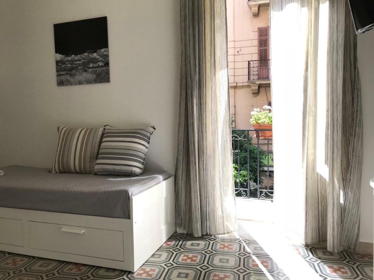 Fofino'S Rooms Palermo Exteriör bild
