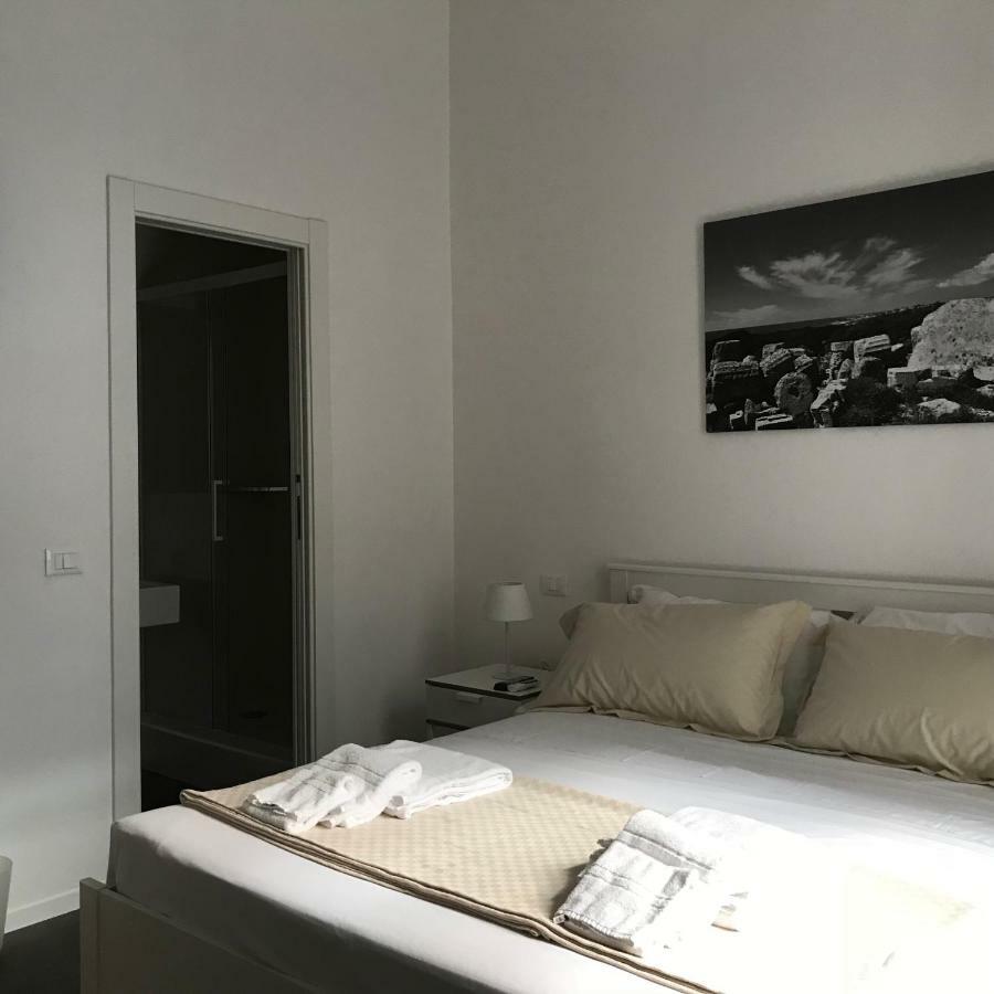 Fofino'S Rooms Palermo Exteriör bild